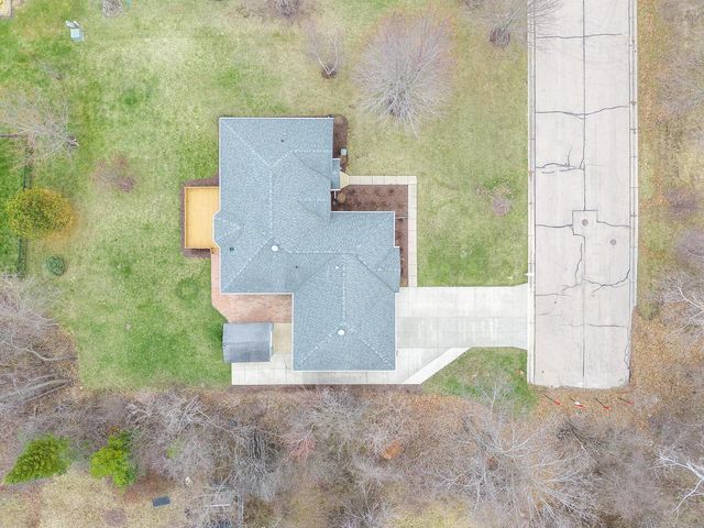 10655 33rd AVENUE, Pleasant Prairie, WI 53158