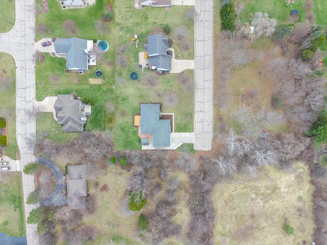 10655 33rd AVENUE, Pleasant Prairie, WI 53158