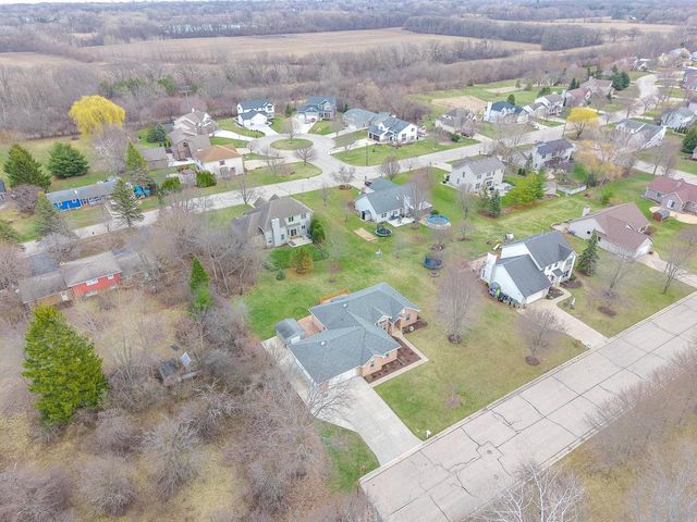 10655 33rd AVENUE, Pleasant Prairie, WI 53158