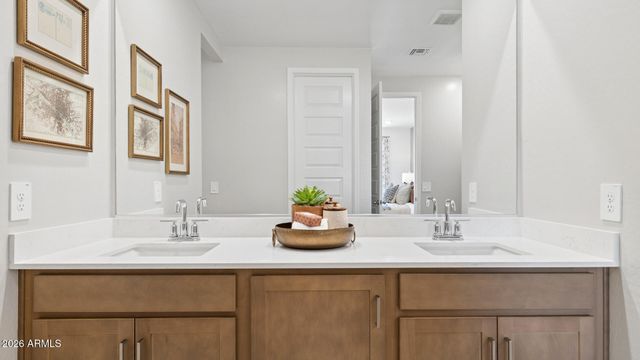 17489 W VISTA NORTE Street, Goodyear, AZ 85338