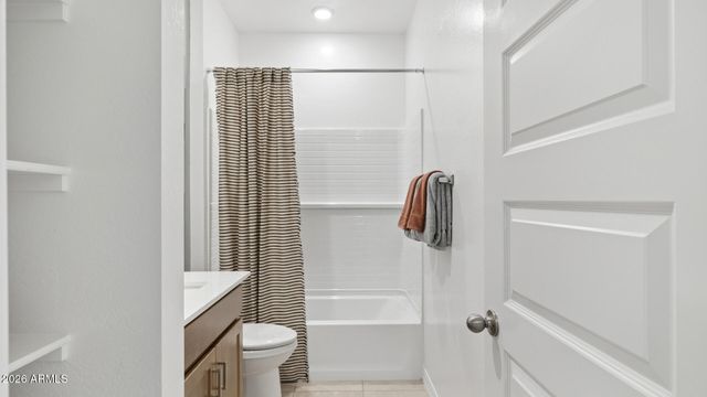 17489 W VISTA NORTE Street, Goodyear, AZ 85338