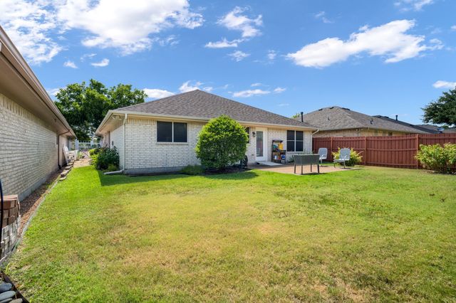 210 Bluebonnet Lane, Waxahachie, TX 75165