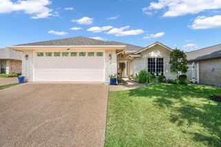 210 Bluebonnet Lane, Waxahachie, TX 75165