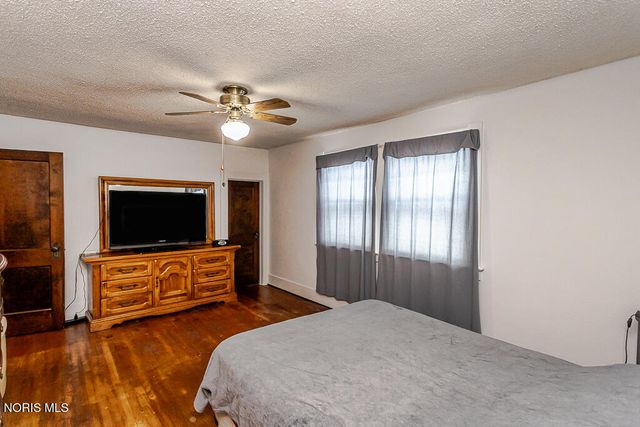 3547 Island Avenue, Toledo, OH 43614