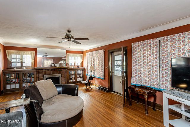 3547 Island Avenue, Toledo, OH 43614