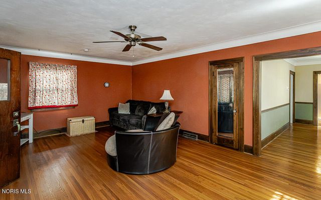3547 Island Avenue, Toledo, OH 43614