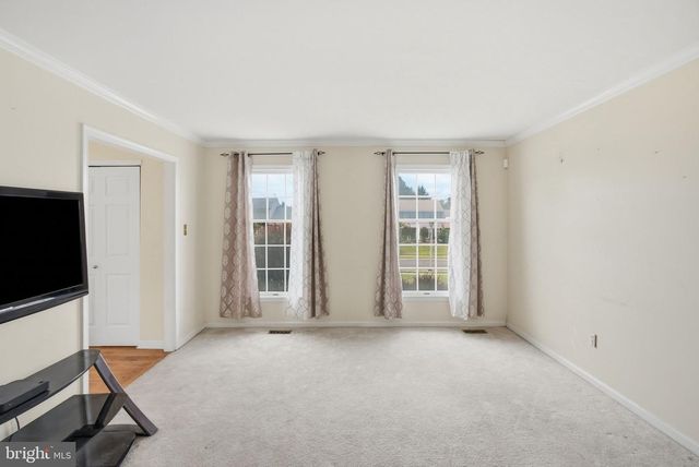 110 GWYNMONT DR, North Wales, PA 19454