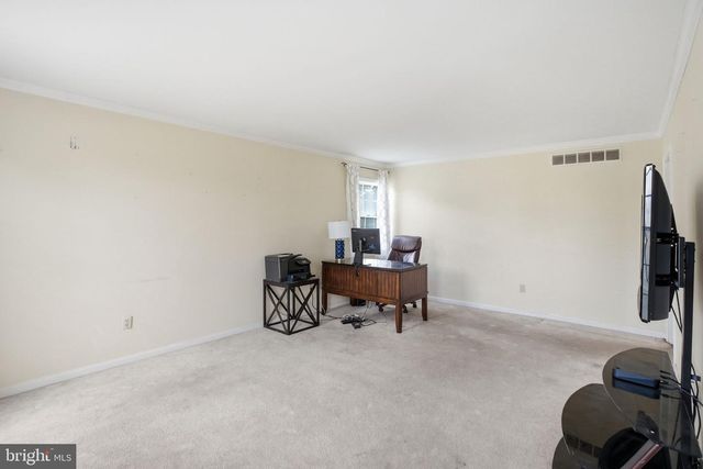 110 GWYNMONT DR, North Wales, PA 19454