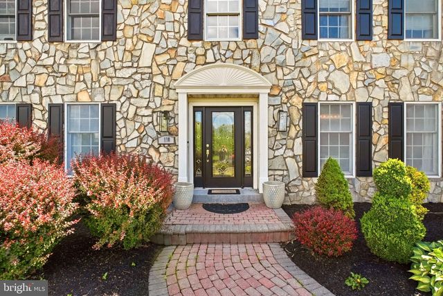 110 GWYNMONT DR, North Wales, PA 19454