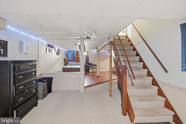 110 GWYNMONT DR, North Wales, PA 19454