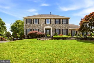 110 GWYNMONT DR, North Wales, PA 19454