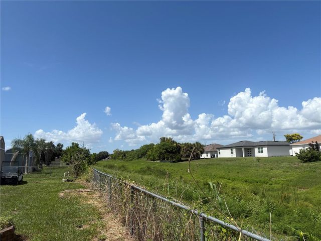 2755 GREENDALE ROAD, North Port, FL 34287