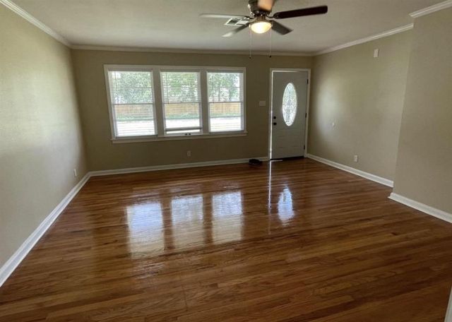 3910 Vanderbilt Street, Lake Charles, LA 70607