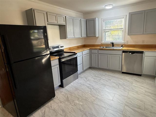 3910 Vanderbilt Street, Lake Charles, LA 70607