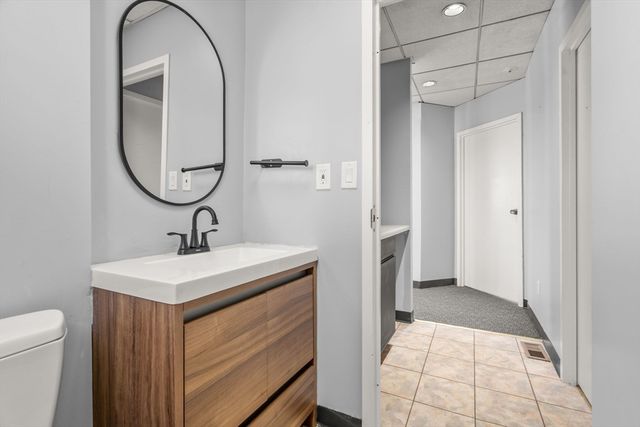 204 School St, Watertown, MA 02472