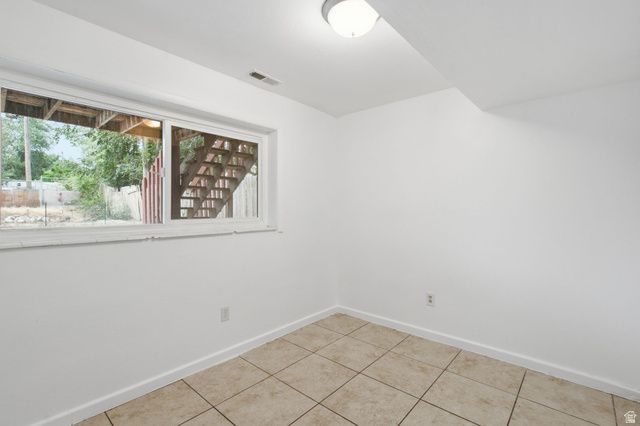 8375 W WESTERN DR, Magna, UT 84044