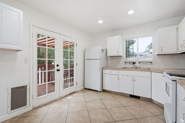 8375 W WESTERN DR, Magna, UT 84044