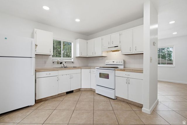 8375 W WESTERN DR, Magna, UT 84044