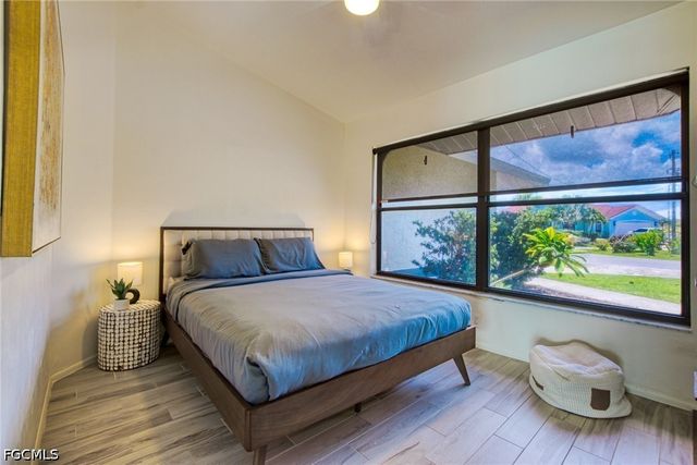 5004 SW 5th PL, Cape Coral, FL 33914