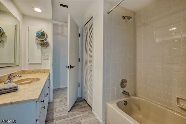 5004 SW 5th PL, Cape Coral, FL 33914