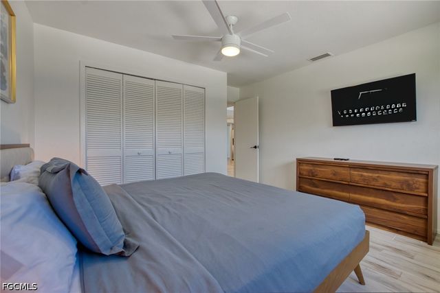 5004 SW 5th PL, Cape Coral, FL 33914