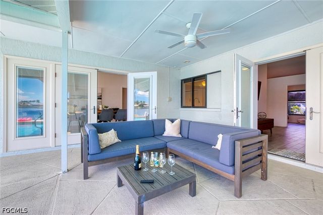 5004 SW 5th PL, Cape Coral, FL 33914