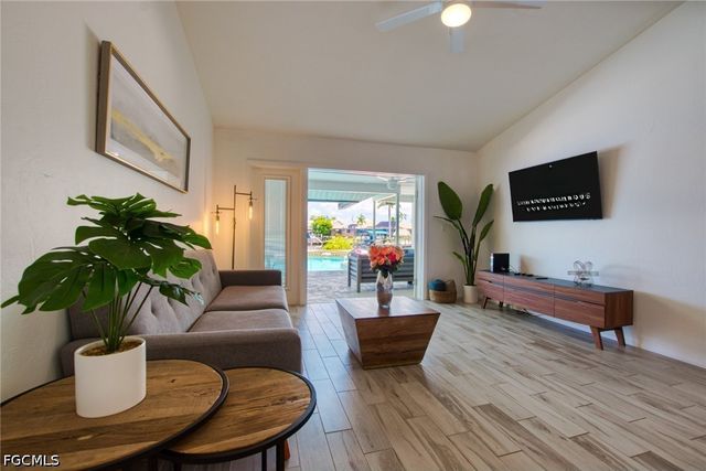 5004 SW 5th PL, Cape Coral, FL 33914