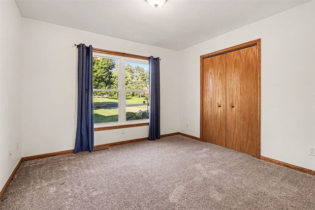 12 Hawksbury Point, Battle Creek, MI 49014