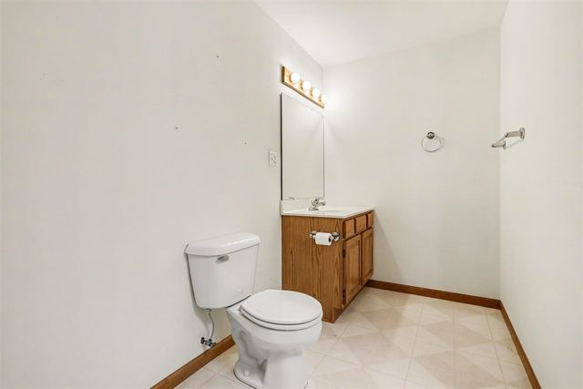 12 Hawksbury Point, Battle Creek, MI 49014