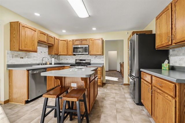 12 Hawksbury Point, Battle Creek, MI 49014