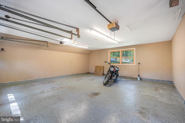 5 DELAHAY DR, Fredericksburg, VA 22401