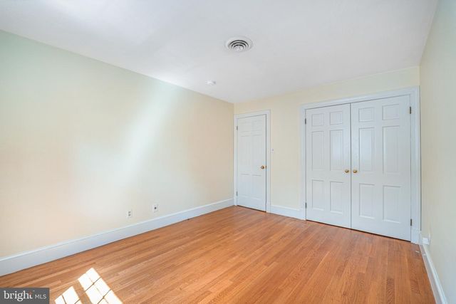 5 DELAHAY DR, Fredericksburg, VA 22401
