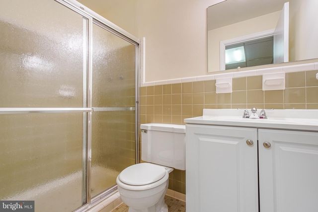 5 DELAHAY DR, Fredericksburg, VA 22401