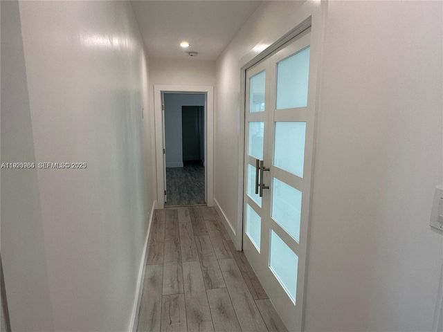 28 SE 4th St, Dania Beach, FL 33004