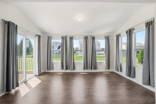 1236 Sinclair Drive, Maineville, OH 45039