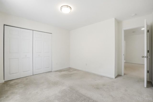 1236 Sinclair Drive, Maineville, OH 45039