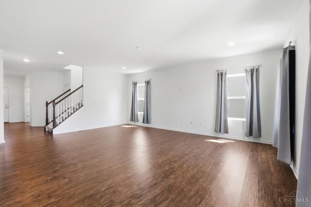 1236 Sinclair Drive, Maineville, OH 45039