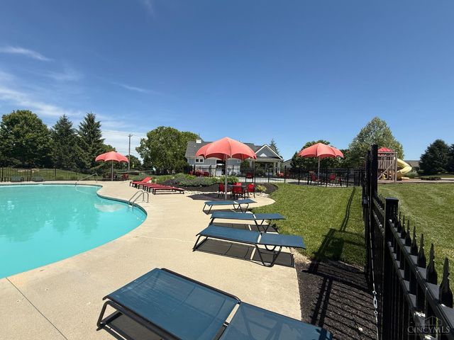 1236 Sinclair Drive, Maineville, OH 45039