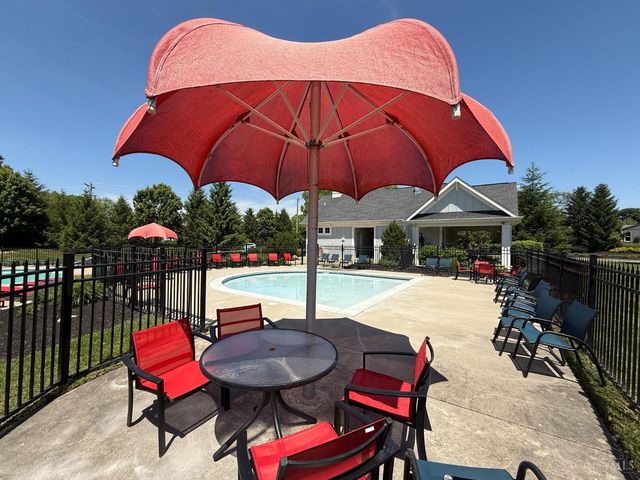 1236 Sinclair Drive, Maineville, OH 45039