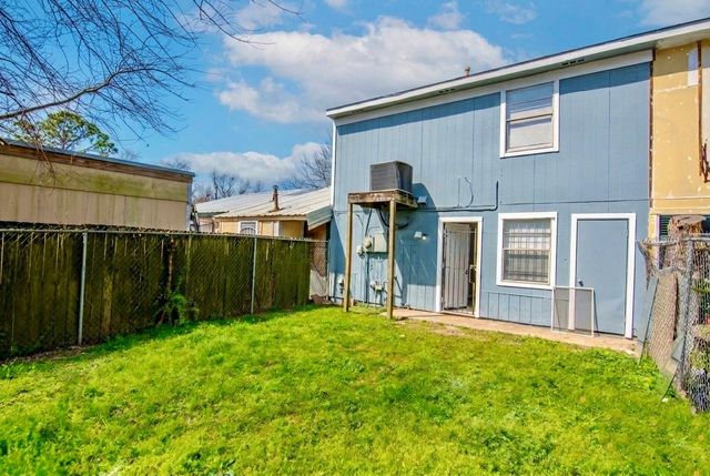 9706 Farragut Street, Houston, TX 77078