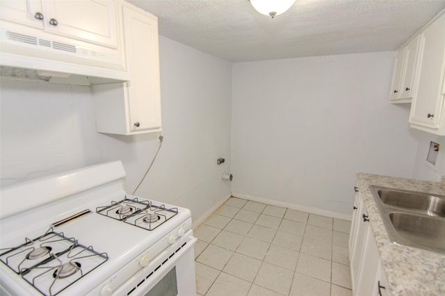 9706 Farragut Street, Houston, TX 77078