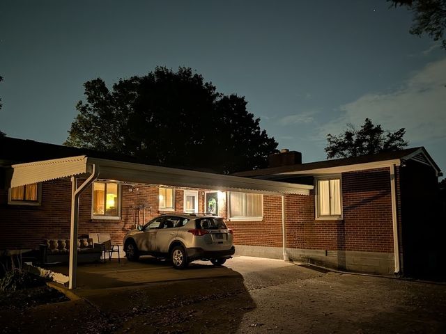 4011 Ivy Dr, Nashville, TN 37216