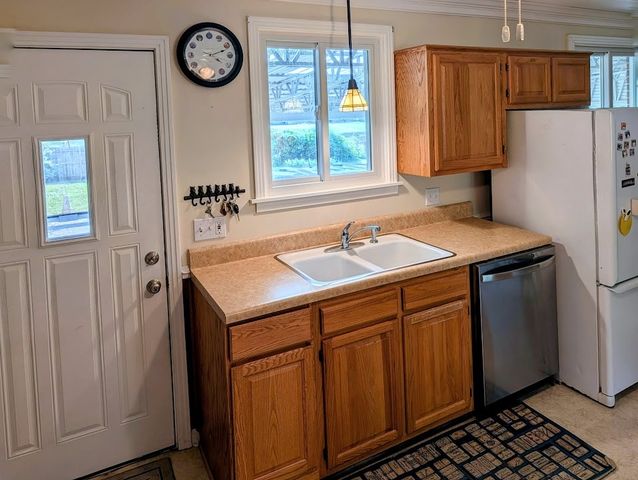 4011 Ivy Dr, Nashville, TN 37216