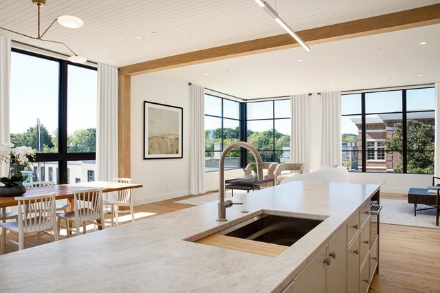 111 E State, Traverse City, MI 49684