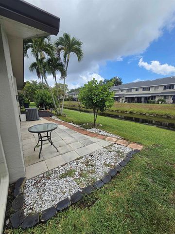 2098 SW 17th Drive, Deerfield Beach, FL 33442
