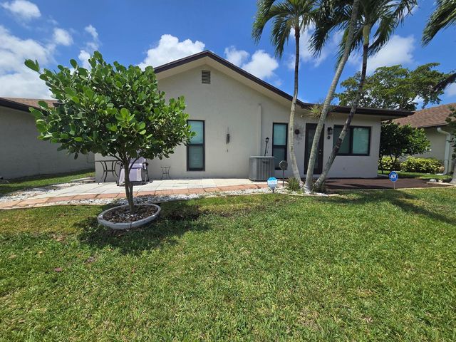 2098 SW 17th Drive, Deerfield Beach, FL 33442