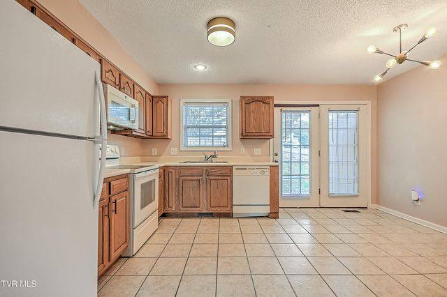 112 Winners Circle F2, Bristol, TN 37620