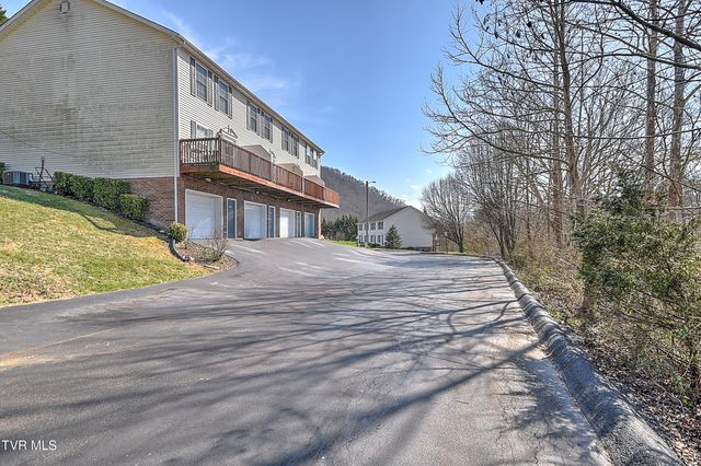 112 Winners Circle F2, Bristol, TN 37620