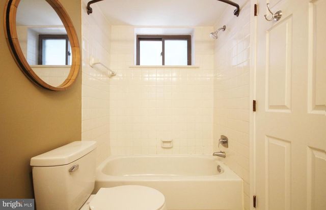 2128 APPLETREE ST, Philadelphia, PA 19103