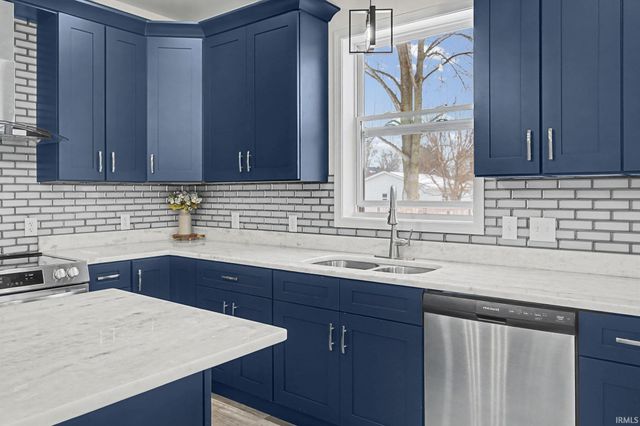 318 W First Street, Mulberry, IN 46058